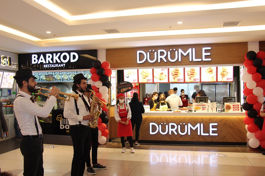 Alanyum AVM'nin yeni lezzet durağı "Dürümle" açıldı!